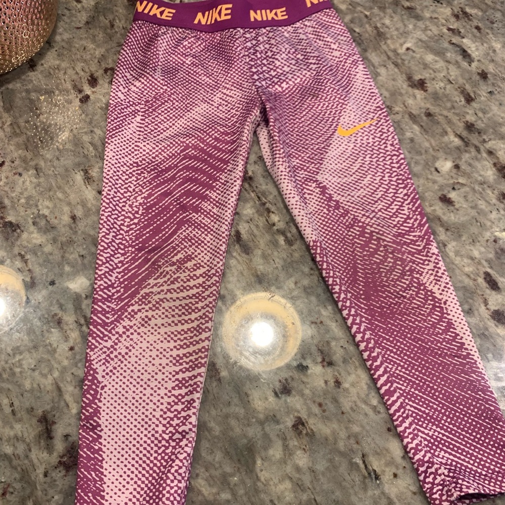 Purple print Nike athletic legging